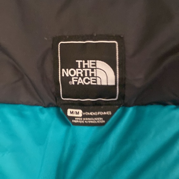 North Face Black Puffy Vest - Picture 3 of 7